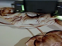 背景墙打印机打彩上油